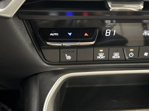 Used 2024 MAZDA CX-90 Plug-In Hybrid w/ Preferred image 8