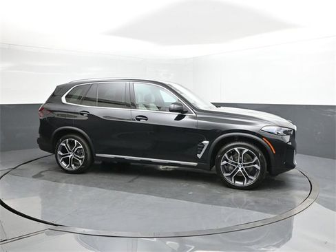 New 2026 BMW X5 sDrive40i w/ Climate Comfort Package image 17