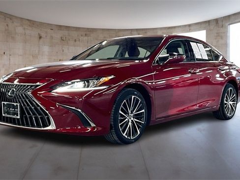 Used 2023 Lexus ES 250 w/ Premium Package image 3
