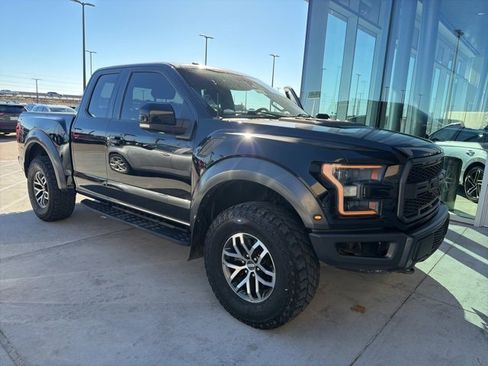 Used 2017 Ford F150 Raptor w/ Equipment Group 802A Luxury image 3
