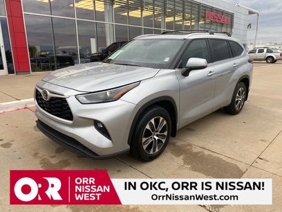 Used 2023 Toyota Highlander XLE