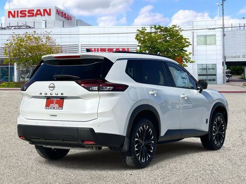 New 2026 Nissan Rogue Dark Armor image 4