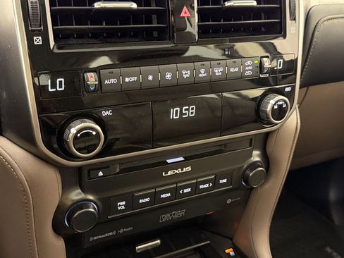 Used 2023 Lexus GX 460 Premium AWD/4WD image 21