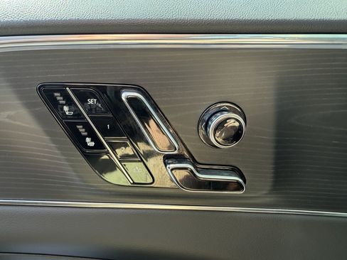 Used 2024 Cadillac Lyriq Sport RWD image 31