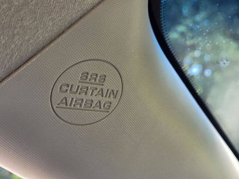 Used 2011 Toyota Sienna LE FWD image 23