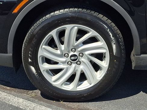 Certified 2023 Lincoln Corsair AWD image 8