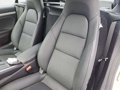 Used 2024 Porsche 718 Cayman image 14