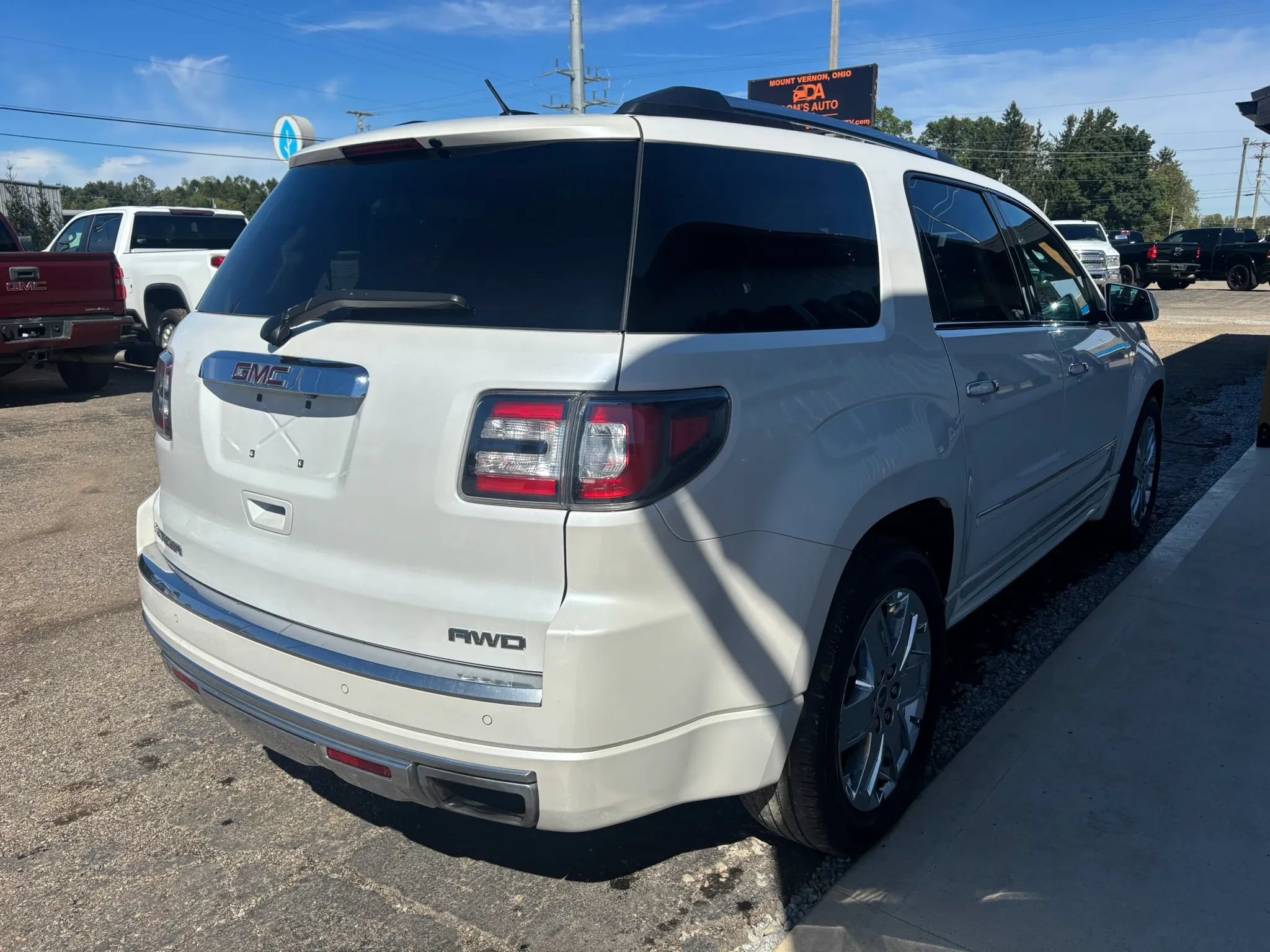Used 2016 GMC Acadia Denali AWD/4WD image 8