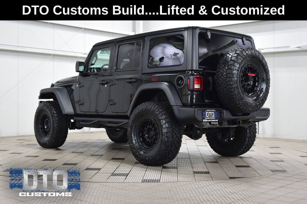 Used 2026 Jeep Wrangler Unlimited Sport AWD/4WD image 5