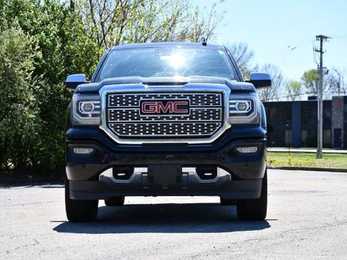 Used 2018 GMC Sierra 1500 Denali w/ Denali Ultimate Package image 2