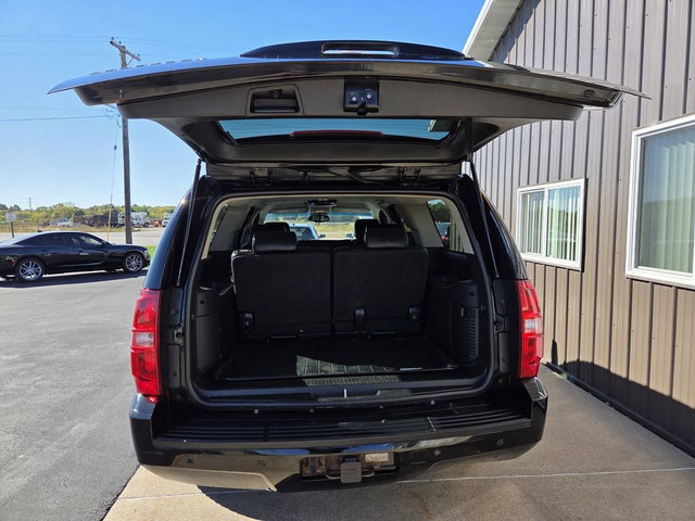 Used 2010 Chevrolet Suburban LT AWD/4WD image 14