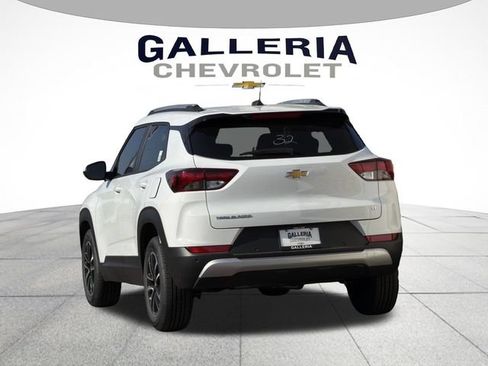 New 2026 Chevrolet TrailBlazer LT w/ Driver Confidence Package FWD image 5