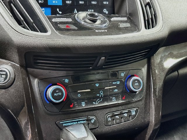 Used 2019 Ford Escape Titanium AWD/4WD image 15