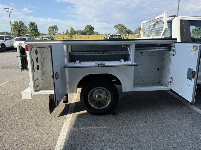 Used 2021 Ford F350 XL w/ Power Equipment Group RWD image 13