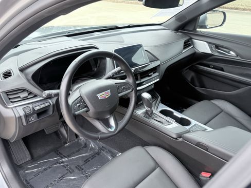 Used 2025 Cadillac CT4 Premium Luxury image 25
