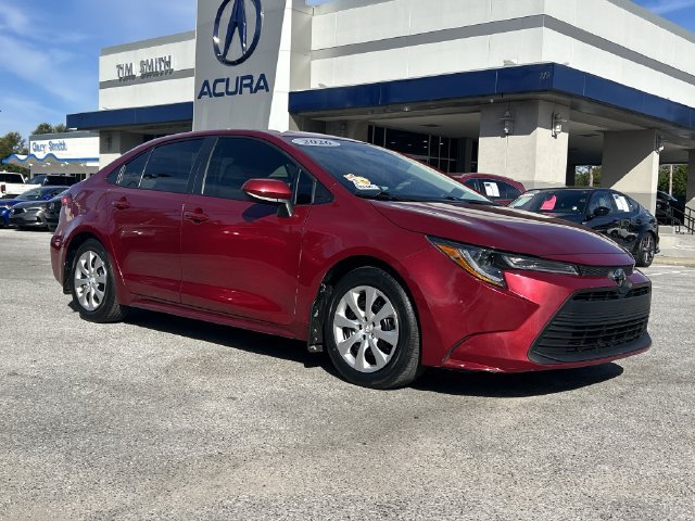 Used 2026 Toyota Corolla LE FWD image 2