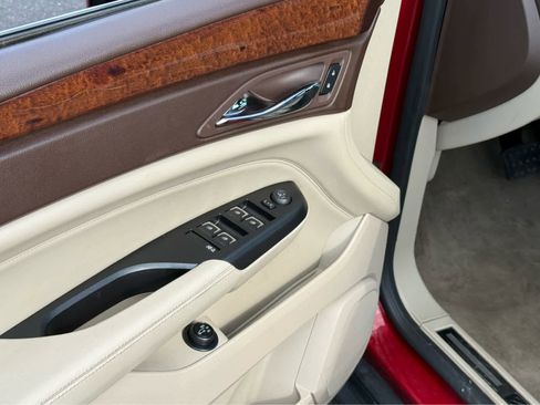 Used 2016 Cadillac SRX Performance w/ Driver Awareness Package image 13