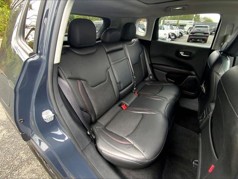 Used 2018 Jeep Compass Trailhawk w/ Navigation Group image 18