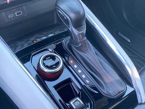 Used 2024 GMC Canyon AT4X image 12