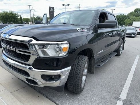 Used 2020 RAM 1500 Big Horn AWD/4WD image 1