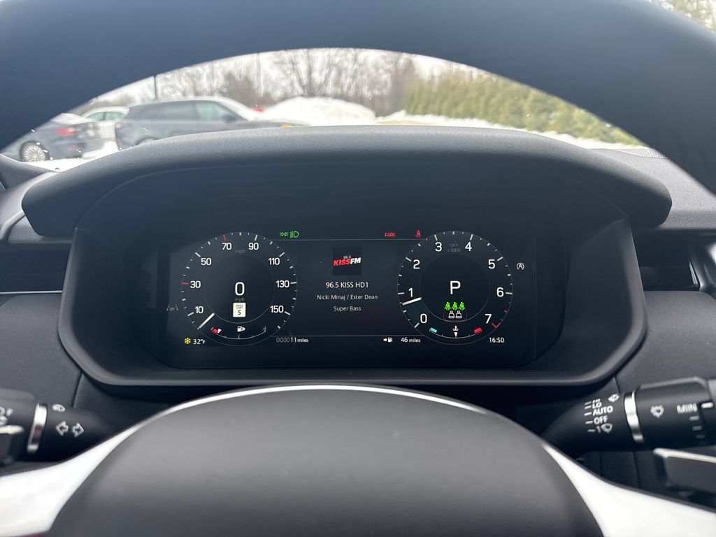 New 2026 Land Rover Discovery S AWD/4WD image 22