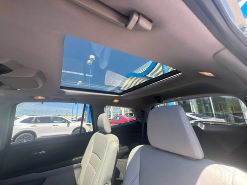Used 2020 Honda Pilot Elite image 21