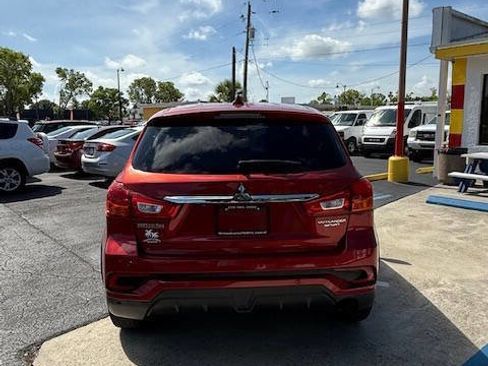 Used 2019 Mitsubishi Outlander Sport LE image 6