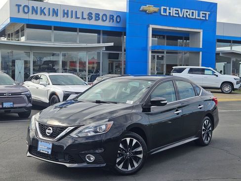 Used 2019 Nissan Sentra SR FWD image 2