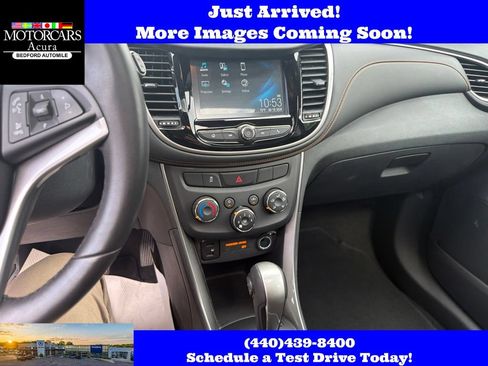 Used 2017 Chevrolet Trax LT w/ Sun & Sound Package FWD image 11