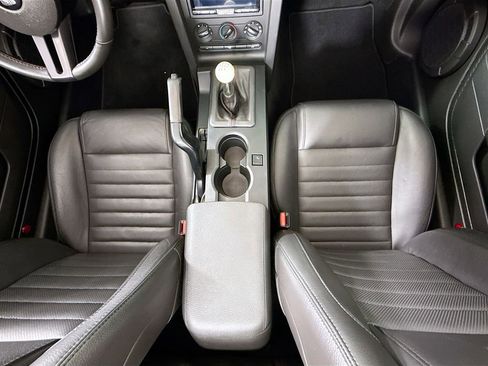 Used 2009 Ford Mustang Shelby GT500 RWD image 24