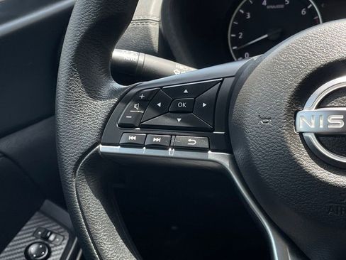 Used 2024 Nissan Sentra SV FWD image 14