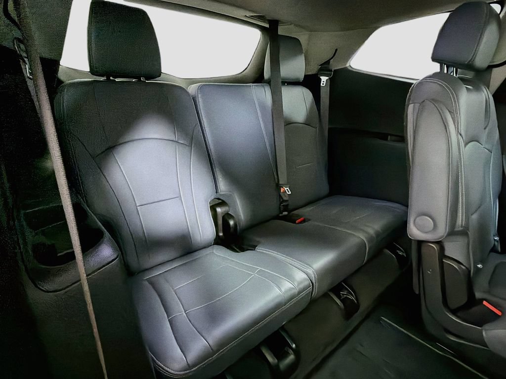 Used 2019 Buick Enclave Premium FWD image 30