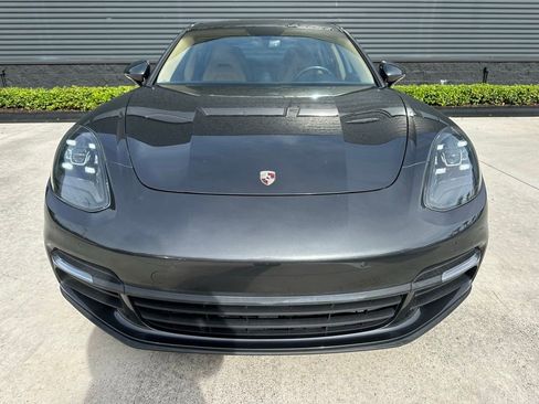 Used 2018 Porsche Panamera image 8