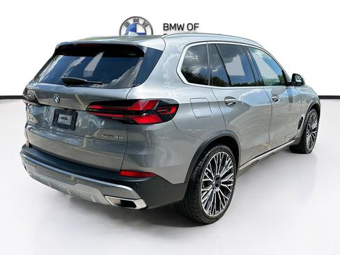 Used 2024 BMW X5 sDrive40i w/ Parking Assistance Package image 7