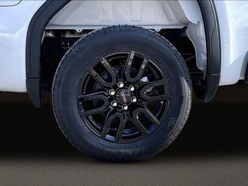 New 2026 GMC Sierra 1500 Elevation image 14