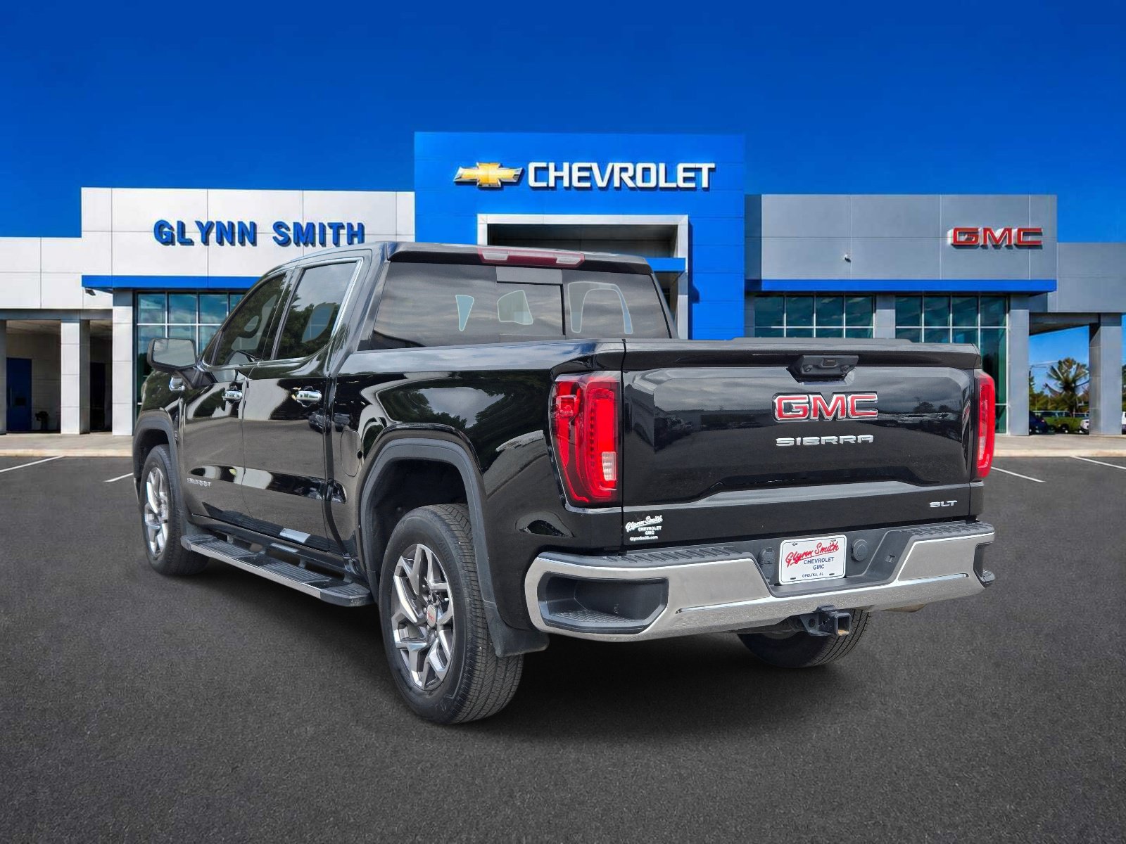 Used 2023 GMC Sierra 1500 SLT RWD image 11