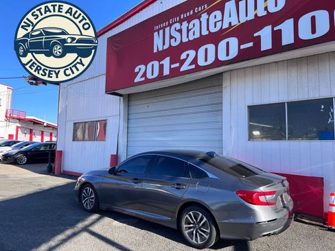 Used 2018 Honda Accord Hybrid image 8