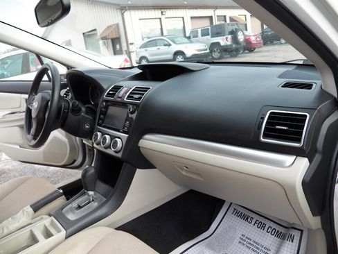 Used 2015 Subaru Crosstrek 2.0i Premium image 12