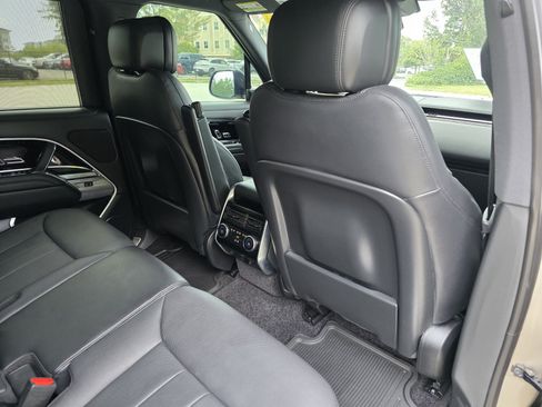 Certified 2023 Land Rover Range Rover SE AWD/4WD image 26