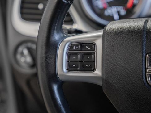 Used 2019 Dodge Journey SE w/ Premium Group FWD image 24