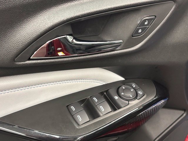 Used 2025 Chevrolet Trax LT w/ Sunroof Package FWD image 14