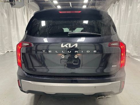 Used 2025 Kia Telluride S image 6