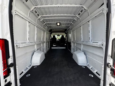 Used 2023 RAM ProMaster 3500 w/ Driver Convenience Group image 21