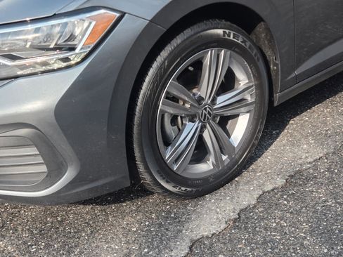 Certified 2024 Volkswagen Jetta SE image 6