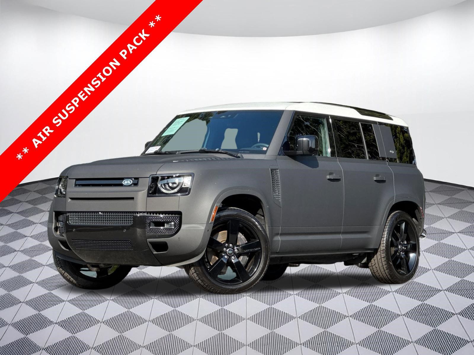 Used 2024 Land Rover Defender 110 X-Dynamic SE AWD/4WD image 1