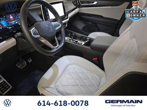 Certified 2025 Volkswagen Atlas Cross Sport SEL Premium R-Line image 17