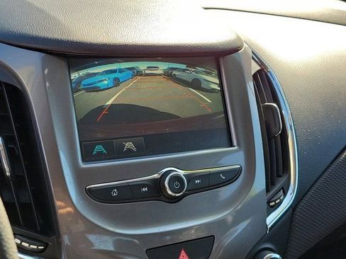 Used 2016 Chevrolet Cruze LT image 26