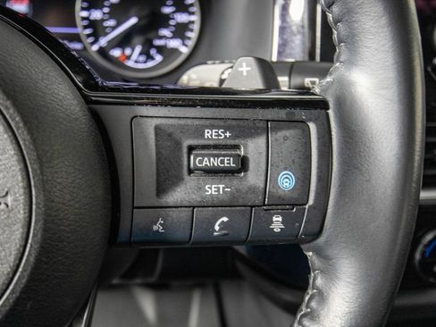 Used 2022 Nissan Pathfinder SV FWD image 22