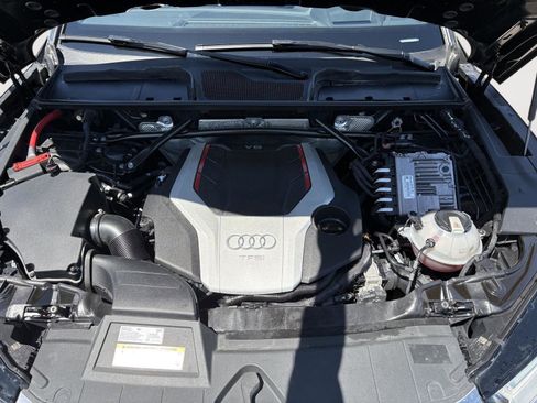 Used 2018 Audi SQ5 Prestige w/ Prestige Package AWD/4WD image 25