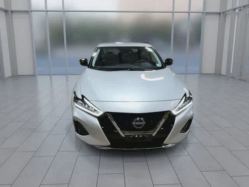 Used 2023 Nissan Maxima SV FWD image 3
